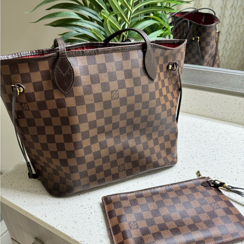 Louis Vuitton Neverfull MM